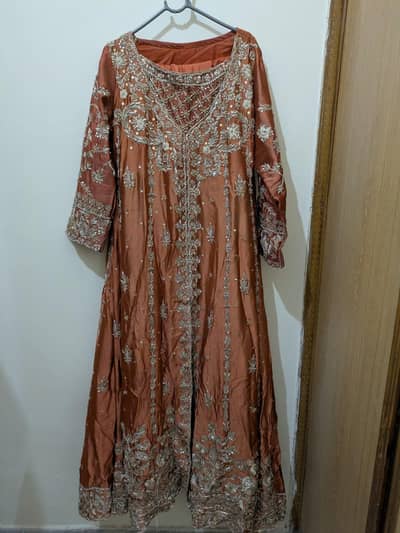Elegant wedding dress for sale- worn once