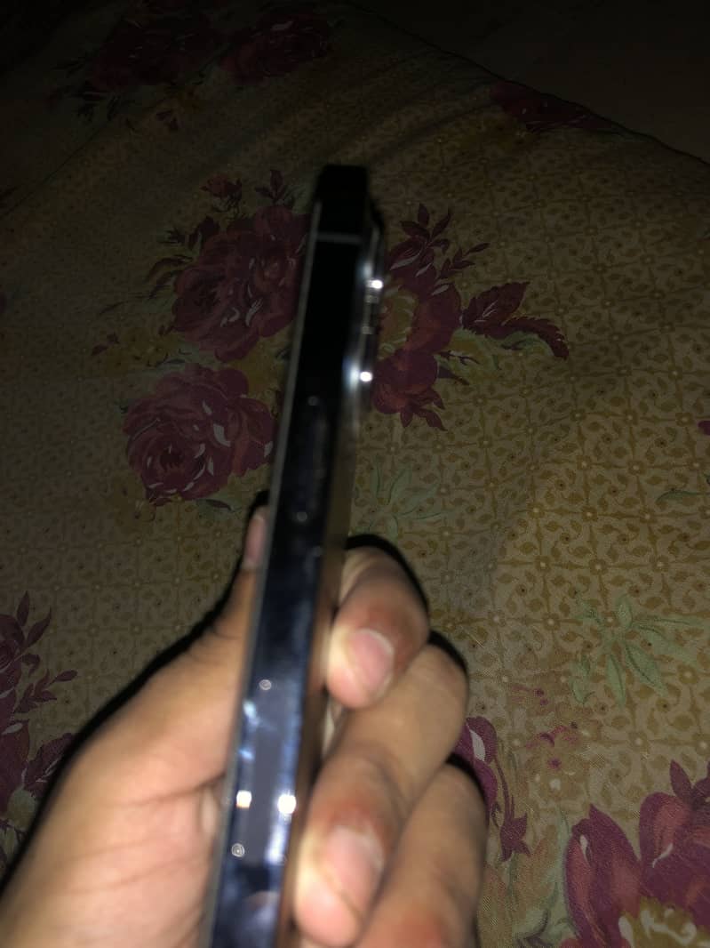 Apple iPhone 13 Pro 3