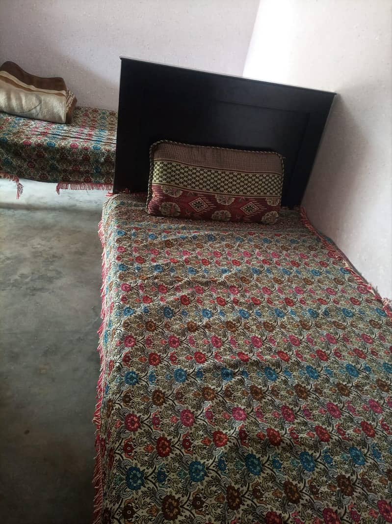 2 single bed 1 coffe sofa 0
