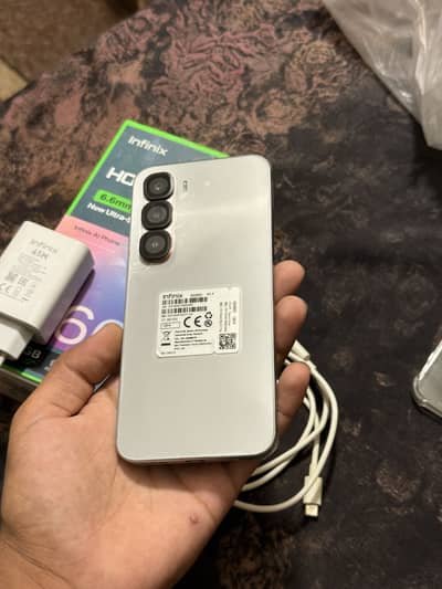 Infinix Hot 60 Pro complete box 2 months warranty
