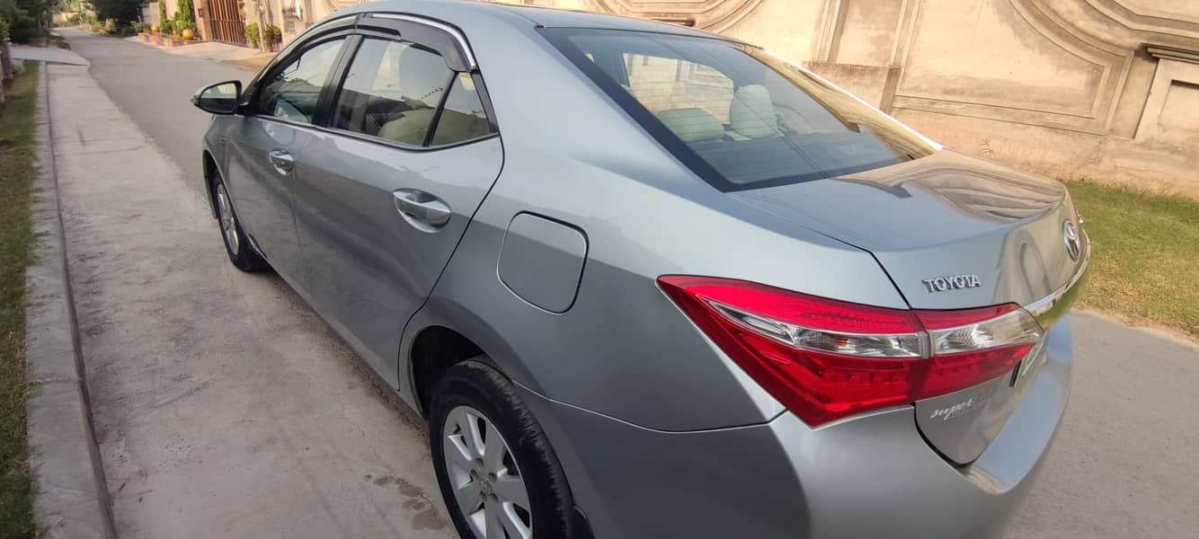 Corolla Altis Automatic 1.6 5