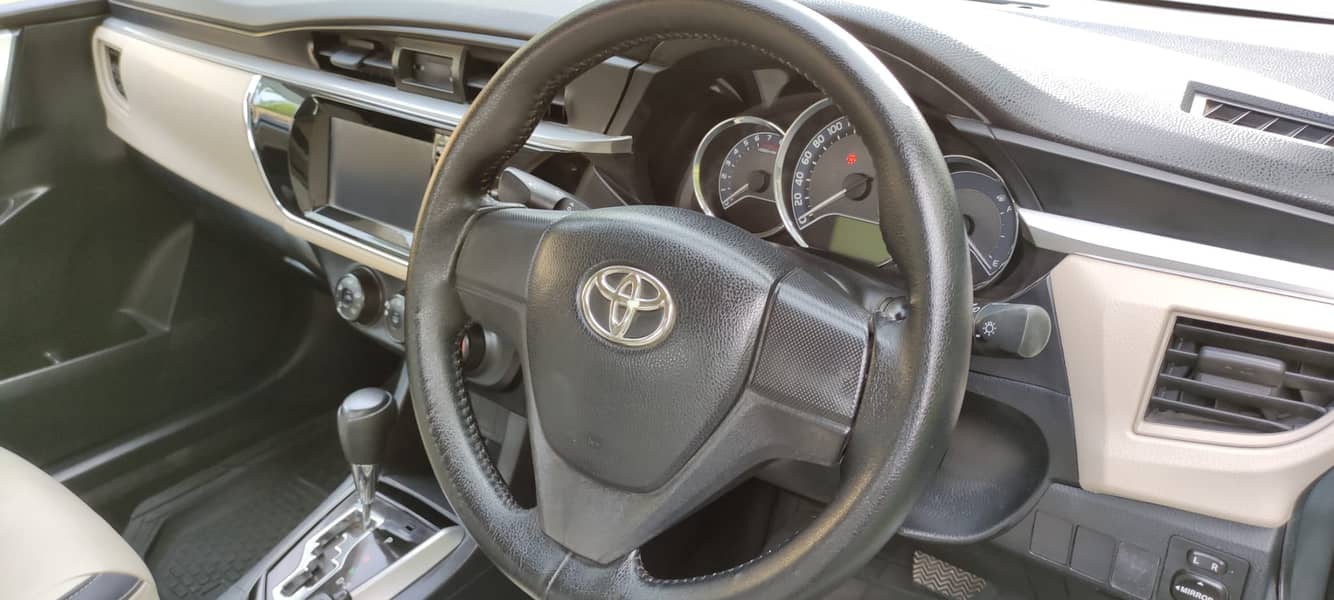 Corolla Altis Automatic 1.6 9