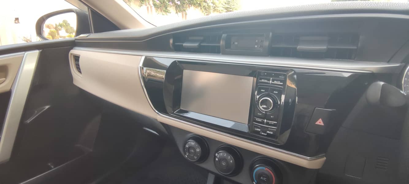 Corolla Altis Automatic 1.6 10