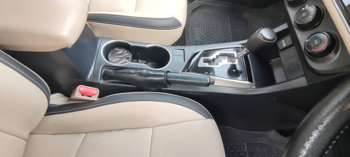 Corolla Altis Automatic 1.6 13