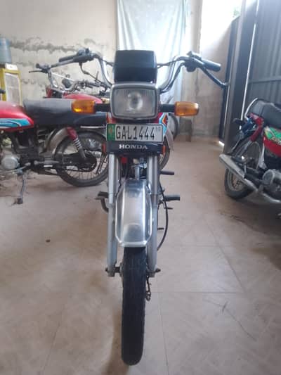 Honda cd 70 2019