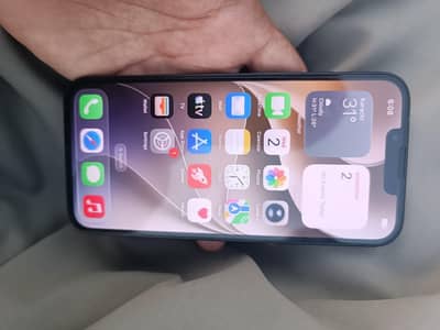 Apple iPhone 13