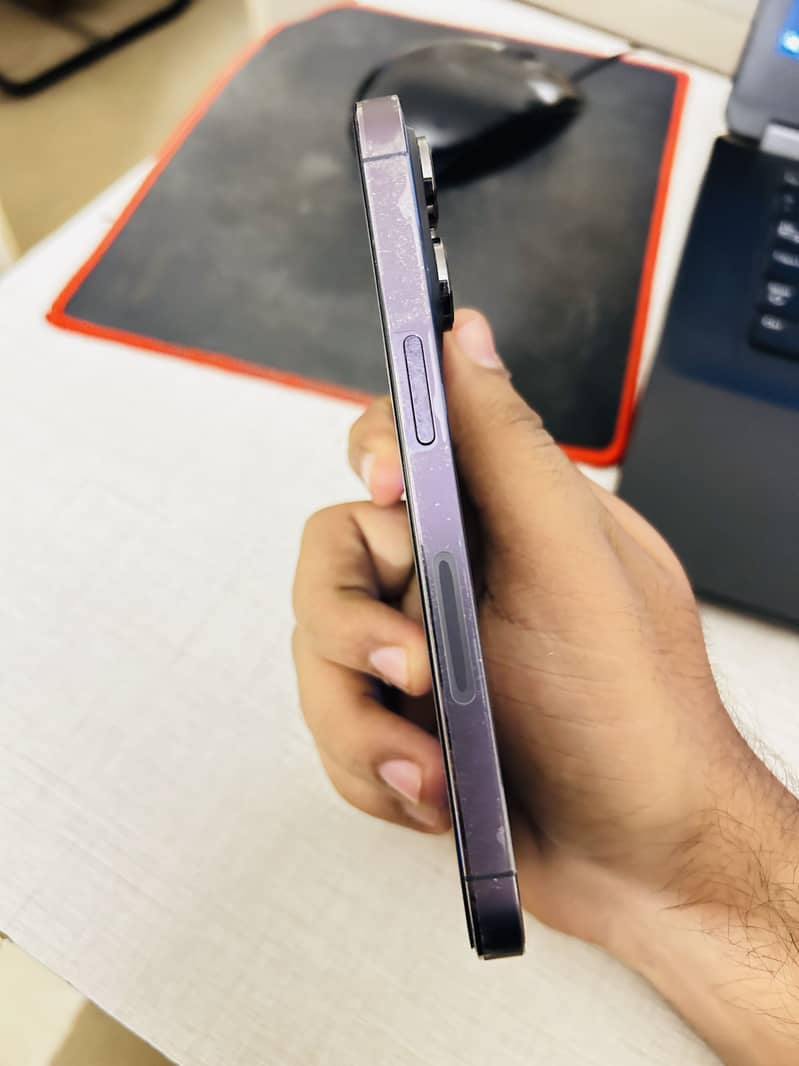 Apple iPhone 14 Pro 1