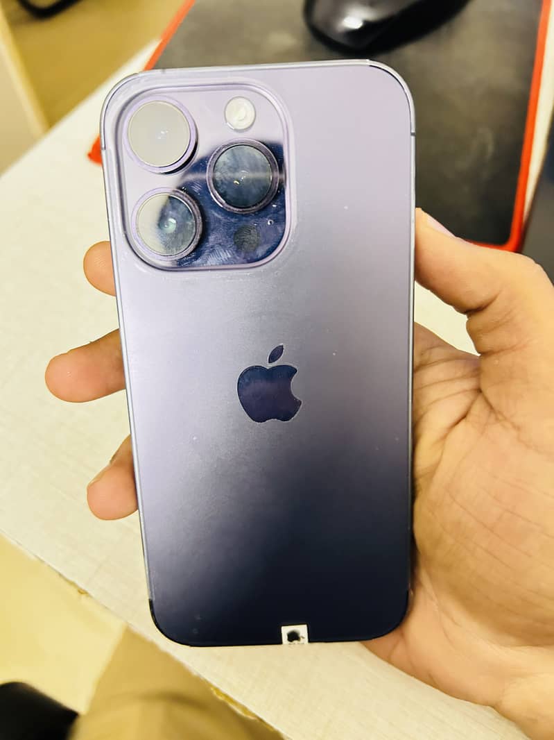 Apple iPhone 14 Pro 2