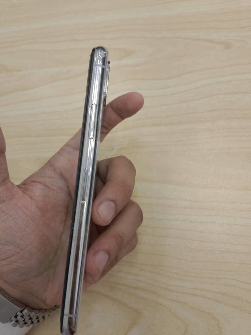 Apple iPhone X 1