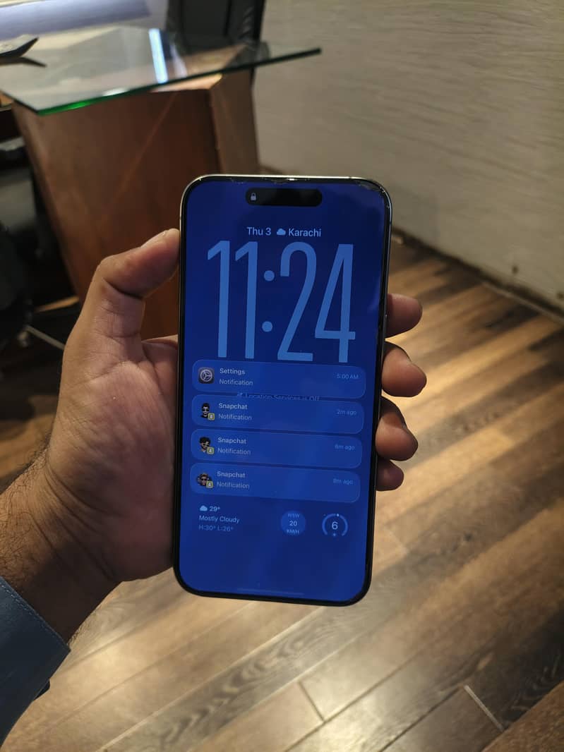 Apple iPhone 15 Pro Max 6