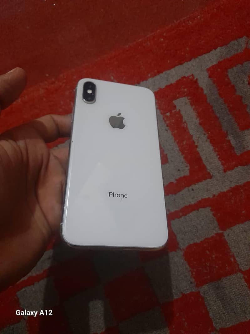iPhone X 3