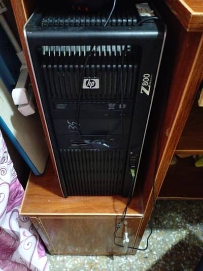 Workstation HP Z800 Dual processor with 4GB GPU