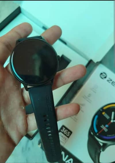 zero Luna smart watch