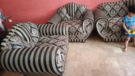 7 seater sofa set Mint condition urgent sell due to shifting