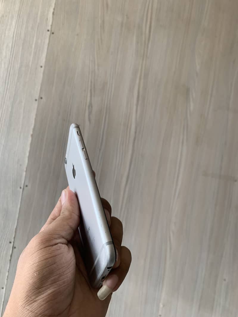 Apple iPhone 6S 2