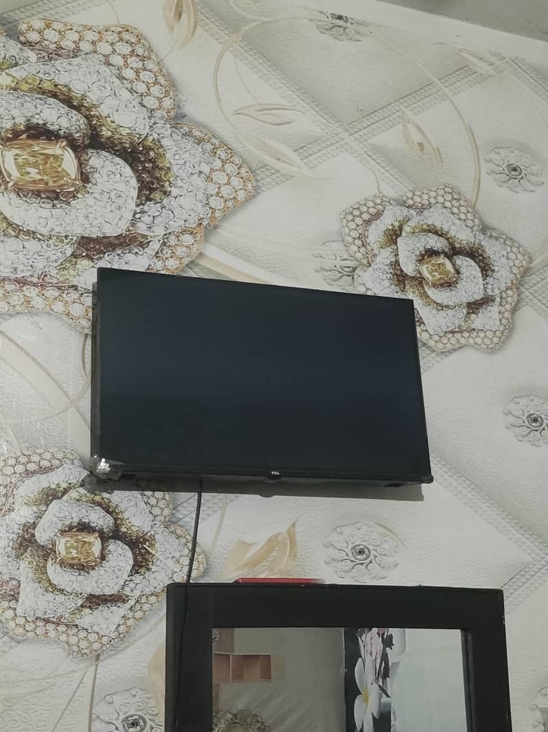 TCL Led Android panel 1