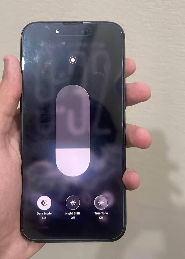 Apple iPhone 15 Pro 4