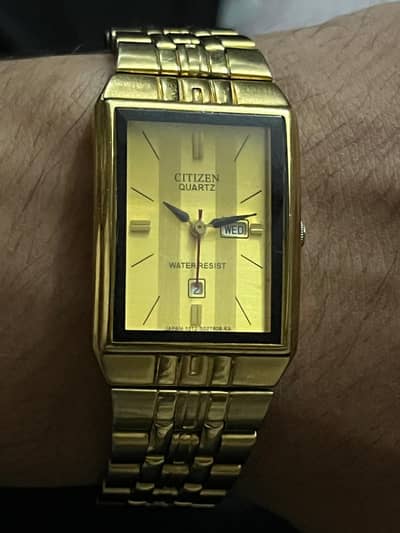Citizen quartz vintage tank watch