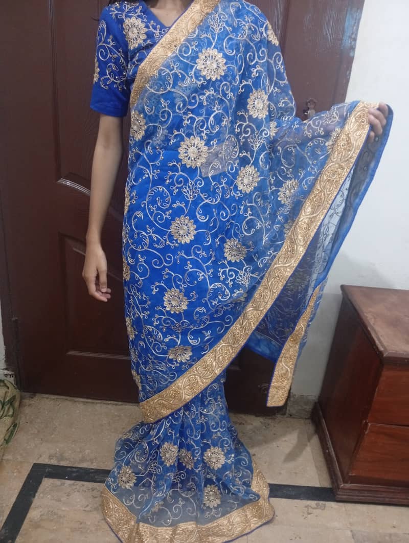 Saree 0