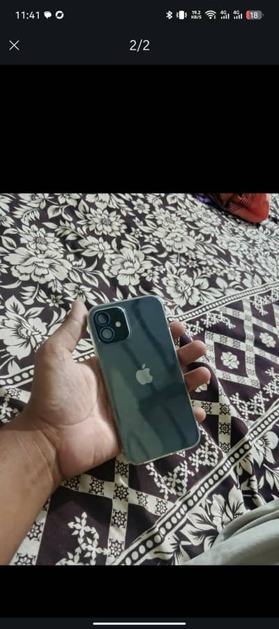 Apple iPhone 12