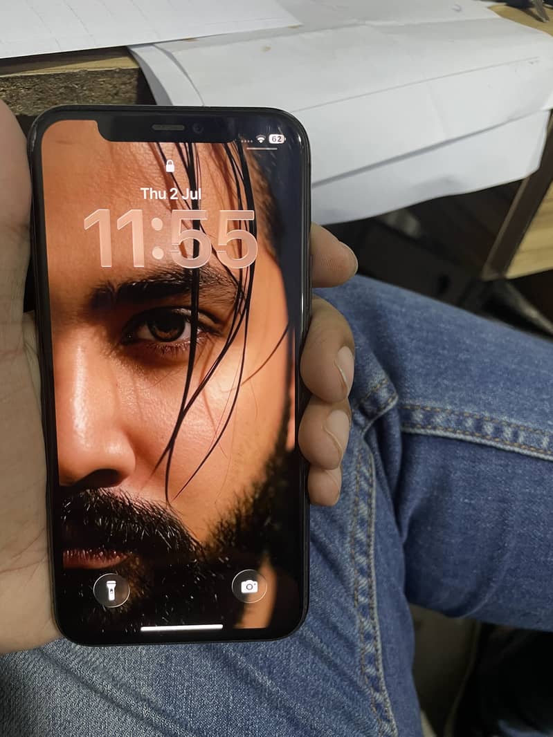 Apple iPhone 11 Pro 4
