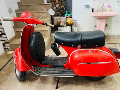 VESPA SUPER Model: 1966