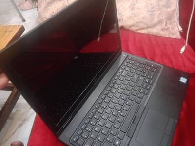 Core i5 8 ganration 4GB RAM 256GB SSD - 10/10 Condition
