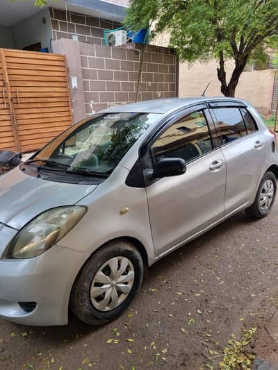 Toyota Vitz 2012