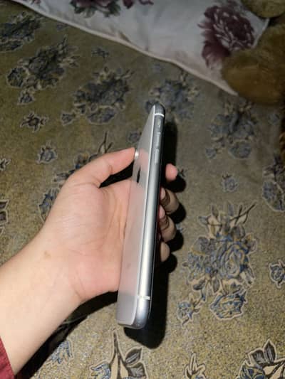 Apple iPhone XR