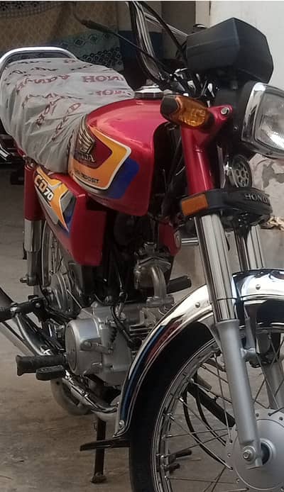 Honda CD 70 2025 Model urgent for sale biomatric available