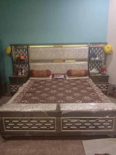 queen bed