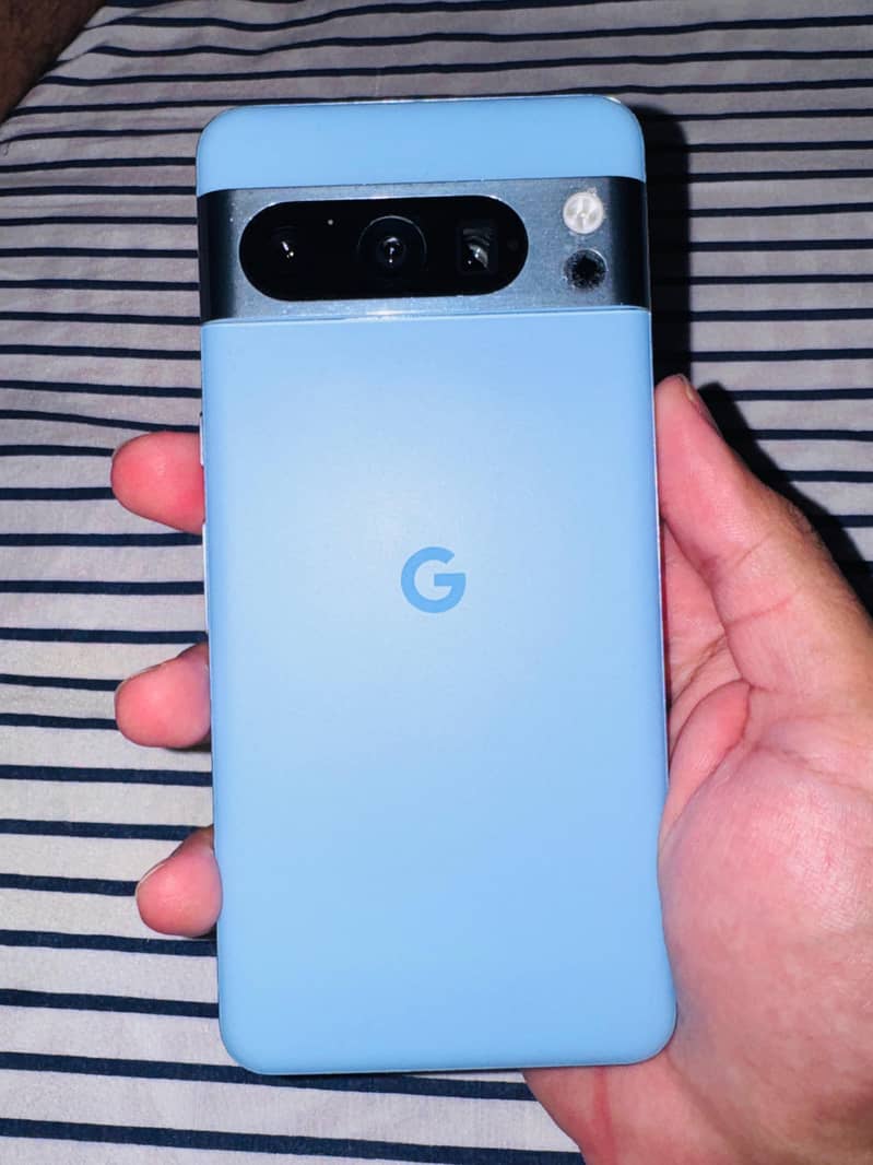 Google Pixel 8 Pro 0