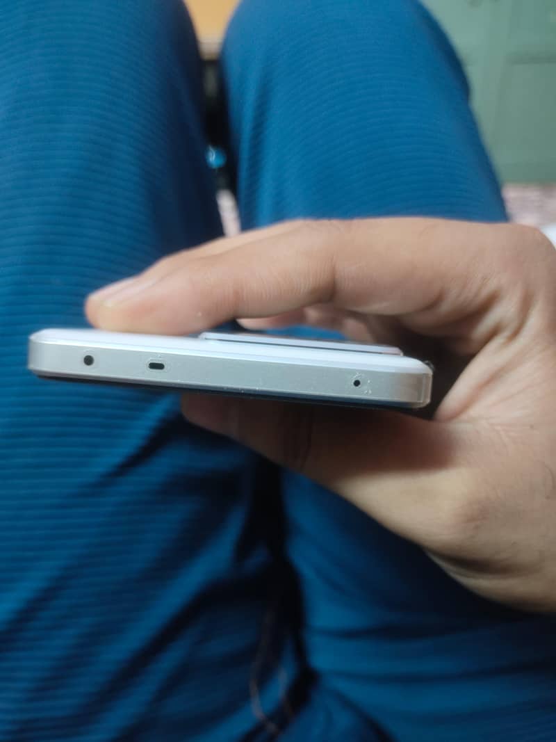 Realme Neo7 1