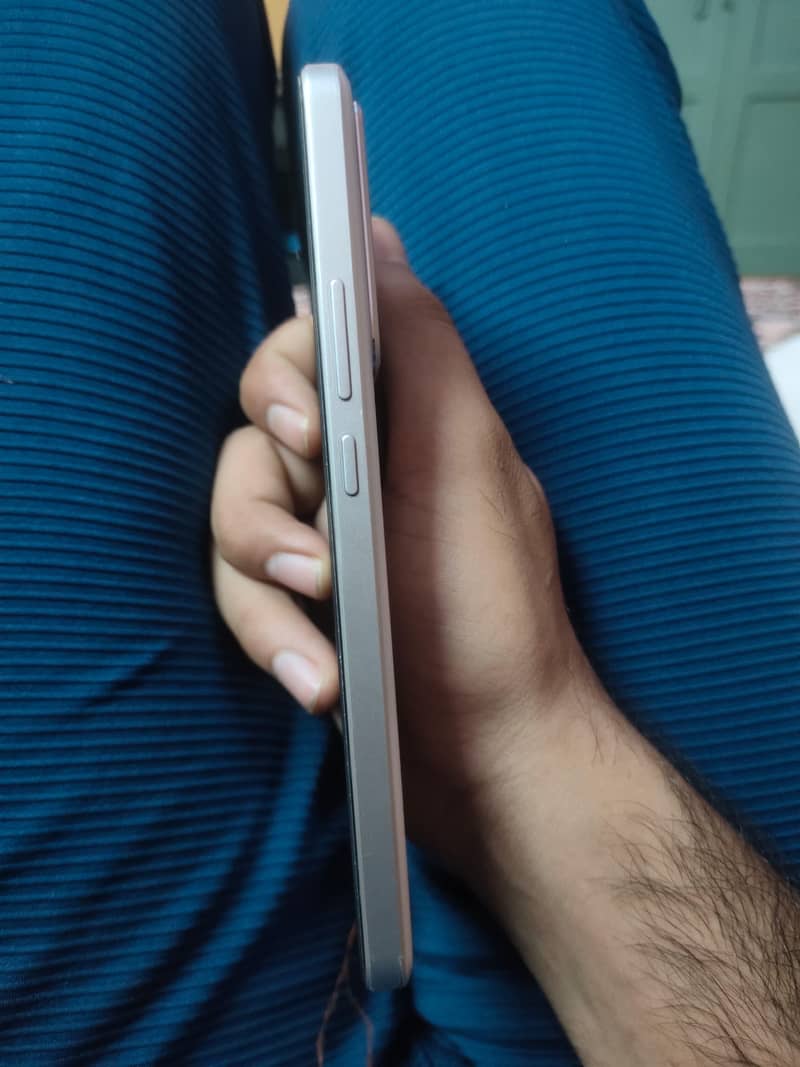 Realme Neo7 4