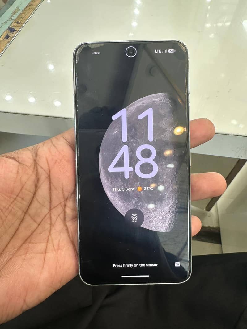 Google Pixel 8 2