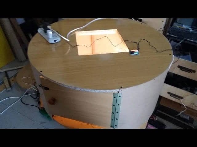 brooder | brooder for chicks | wooden brooder | 150+ chicks brooder 0