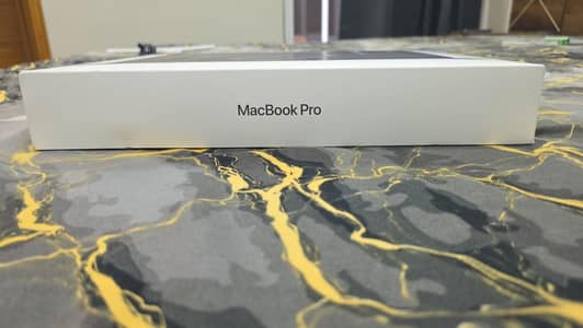 MAC BOOK PRO