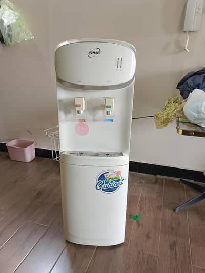 homage dispenser good condition