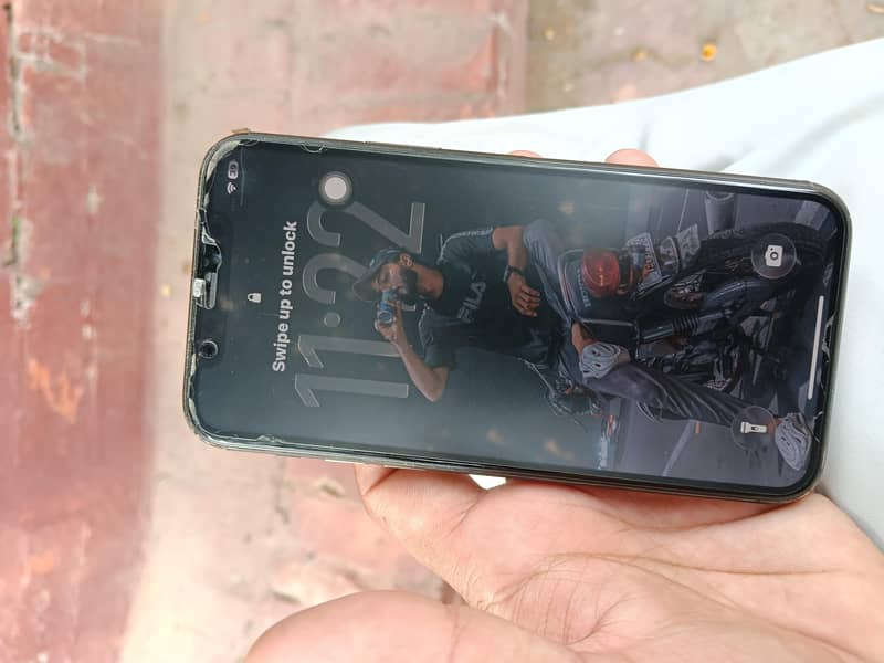Apple iPhone 11 Pro 1