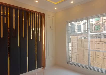 1 Kanal House In Bahria Town For sale At Good Location