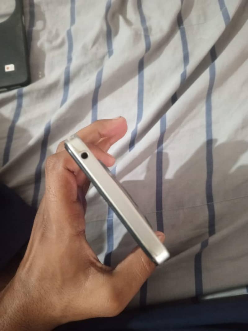 Xiaomi POCO C75 3