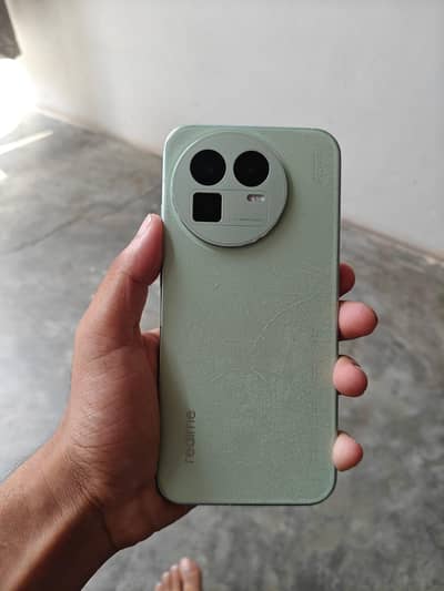 realme GT8 ha 12 256 10by 200 1 week back 100w charjar 30 mint full