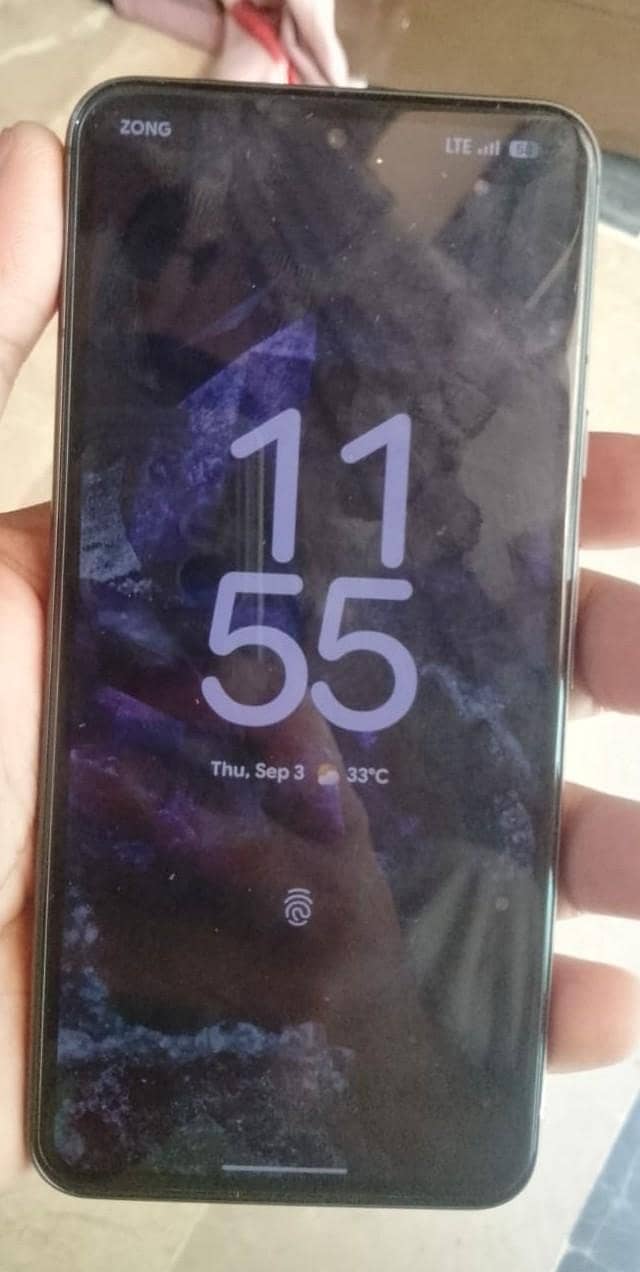 Google Pixel 8 4