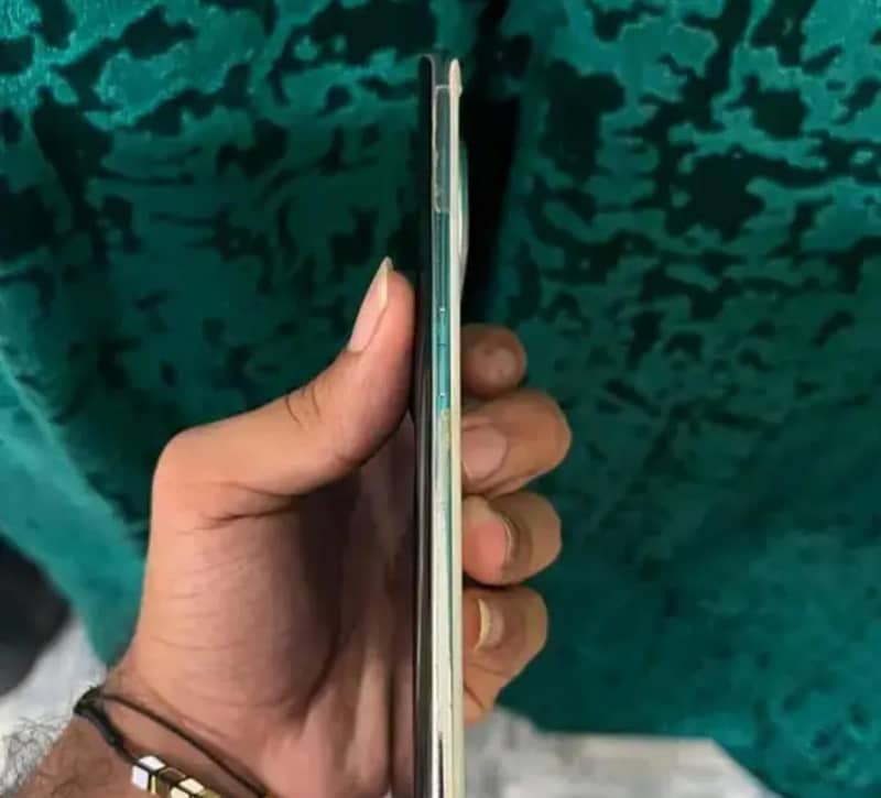 Tecno Spark 20 Pro Plus 3