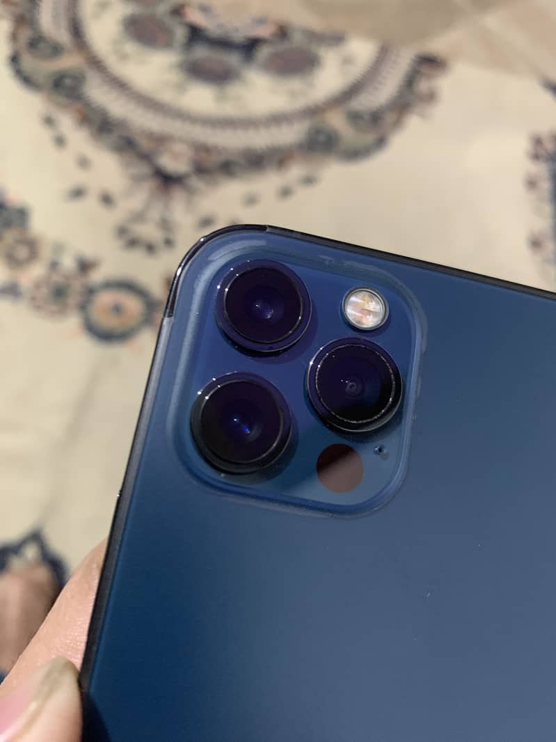 Apple iPhone 12 Pro 1