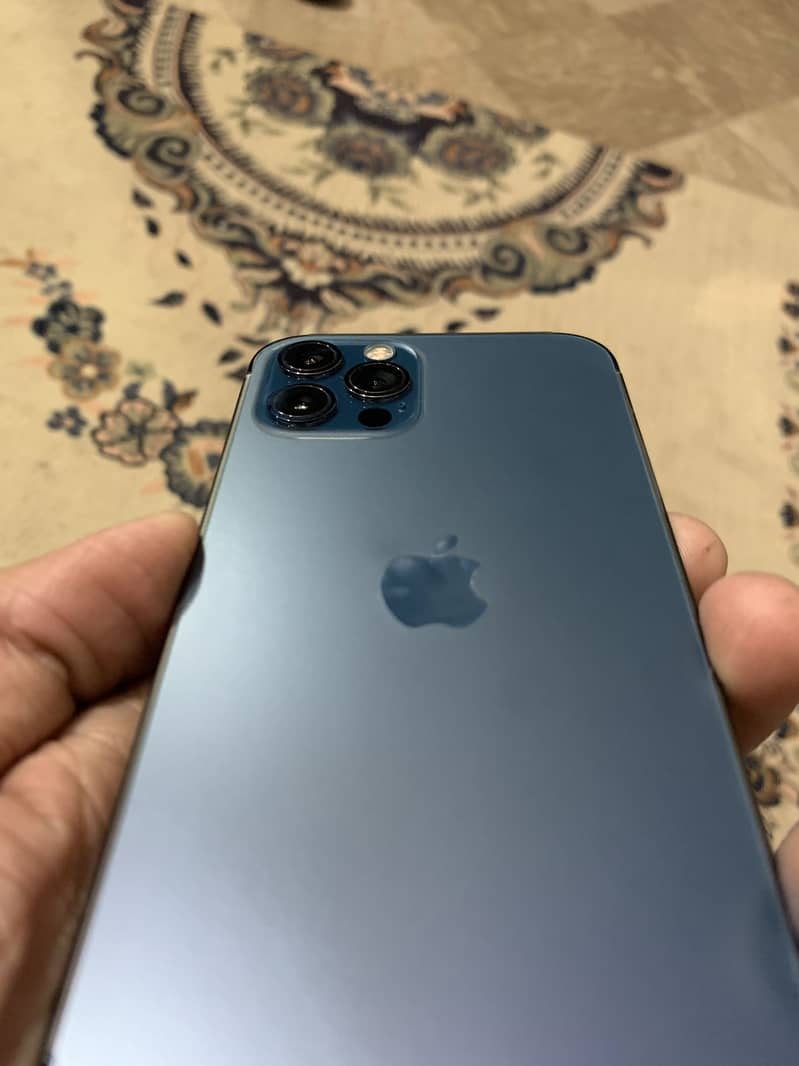 Apple iPhone 12 Pro 2