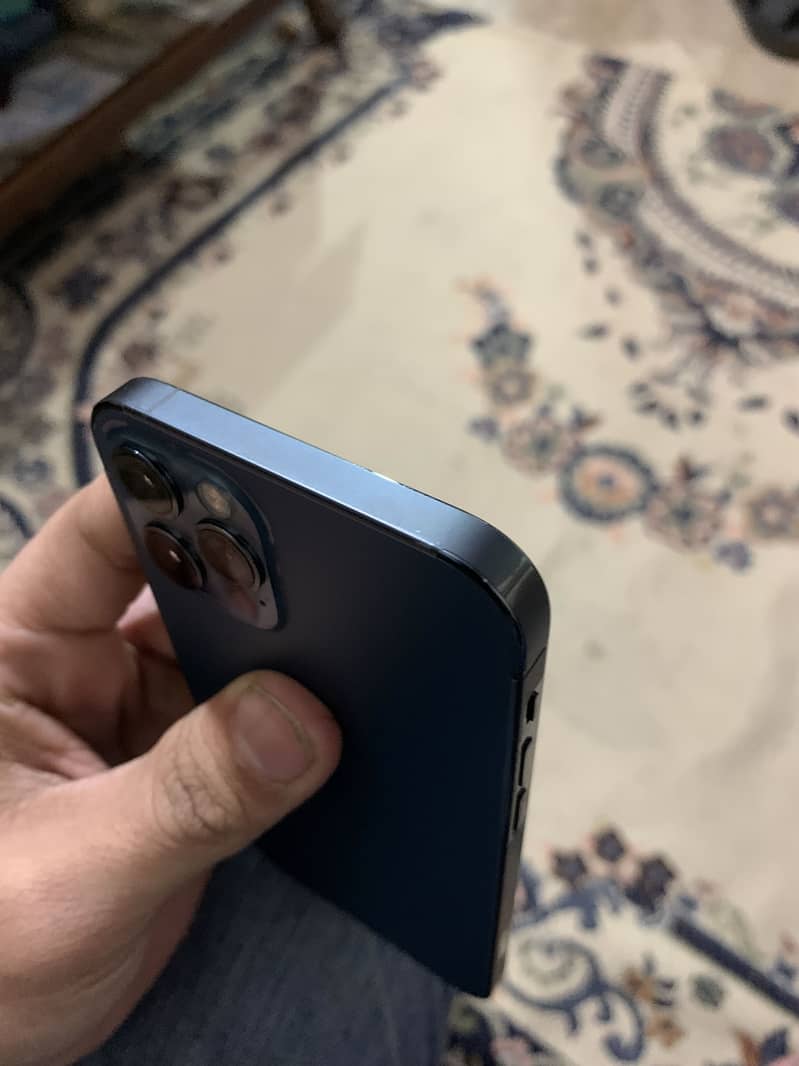 Apple iPhone 12 Pro 6