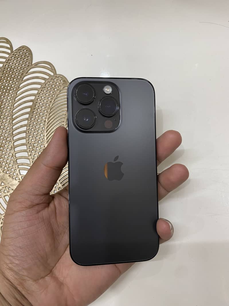Apple iPhone 14 Pro 0
