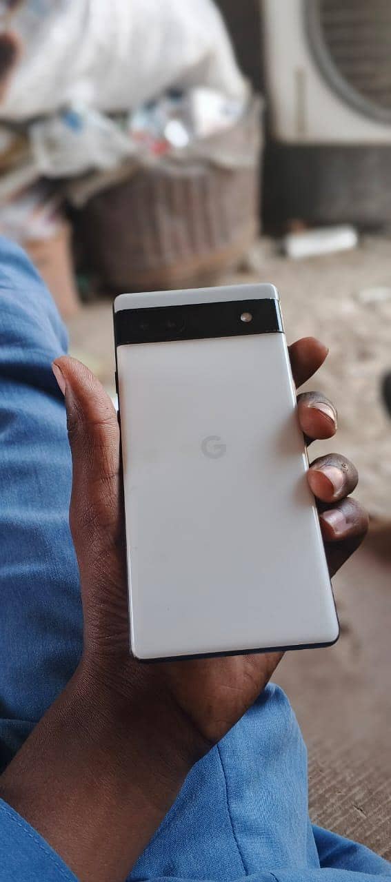 Google Pixel 6a 4