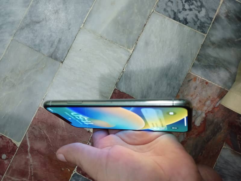 Apple iPhone X 5